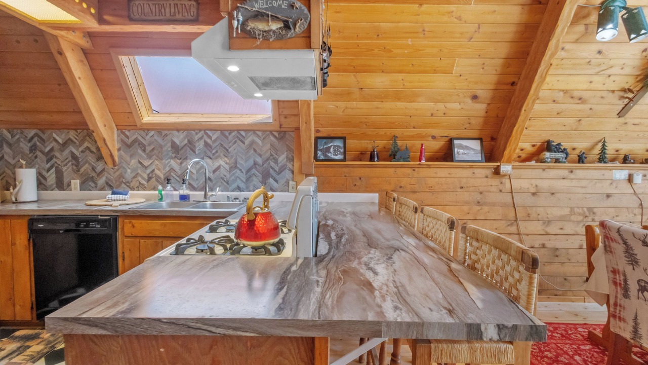 Photo of Kitchen in Red River
