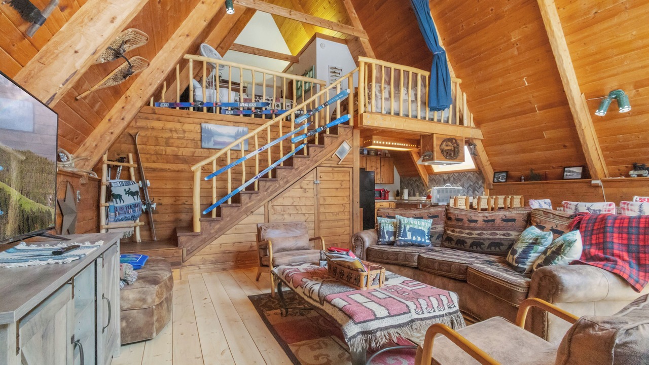 Photo of Livingroom in Red River