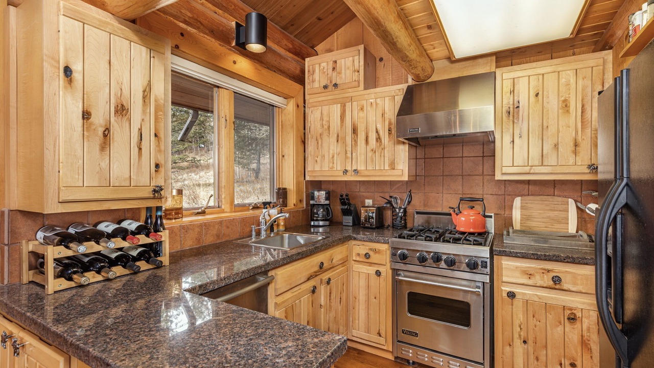 Photo of Kitchen in Indian Paintbrush