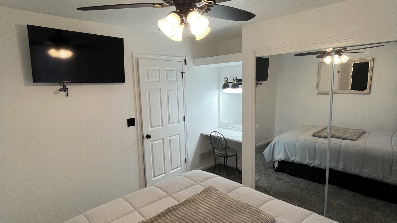 Photo of Bedroom in Clear Lake