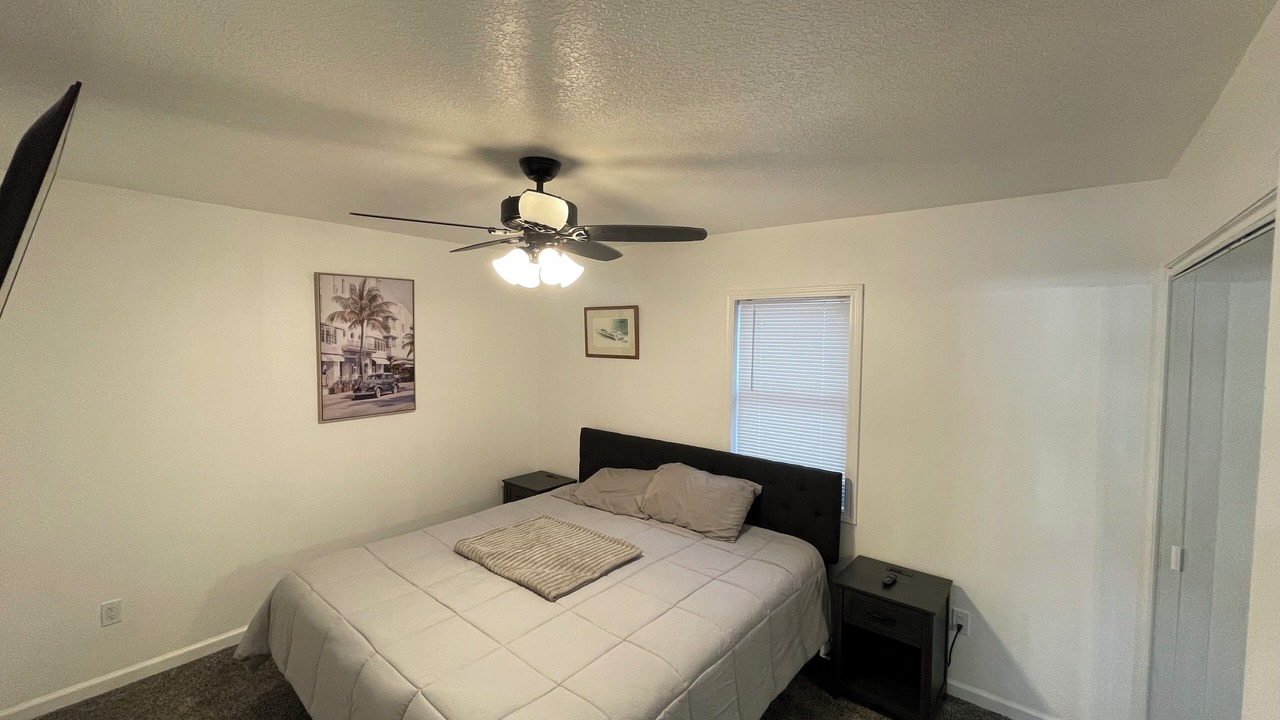 Photo of Bedroom in Clear Lake