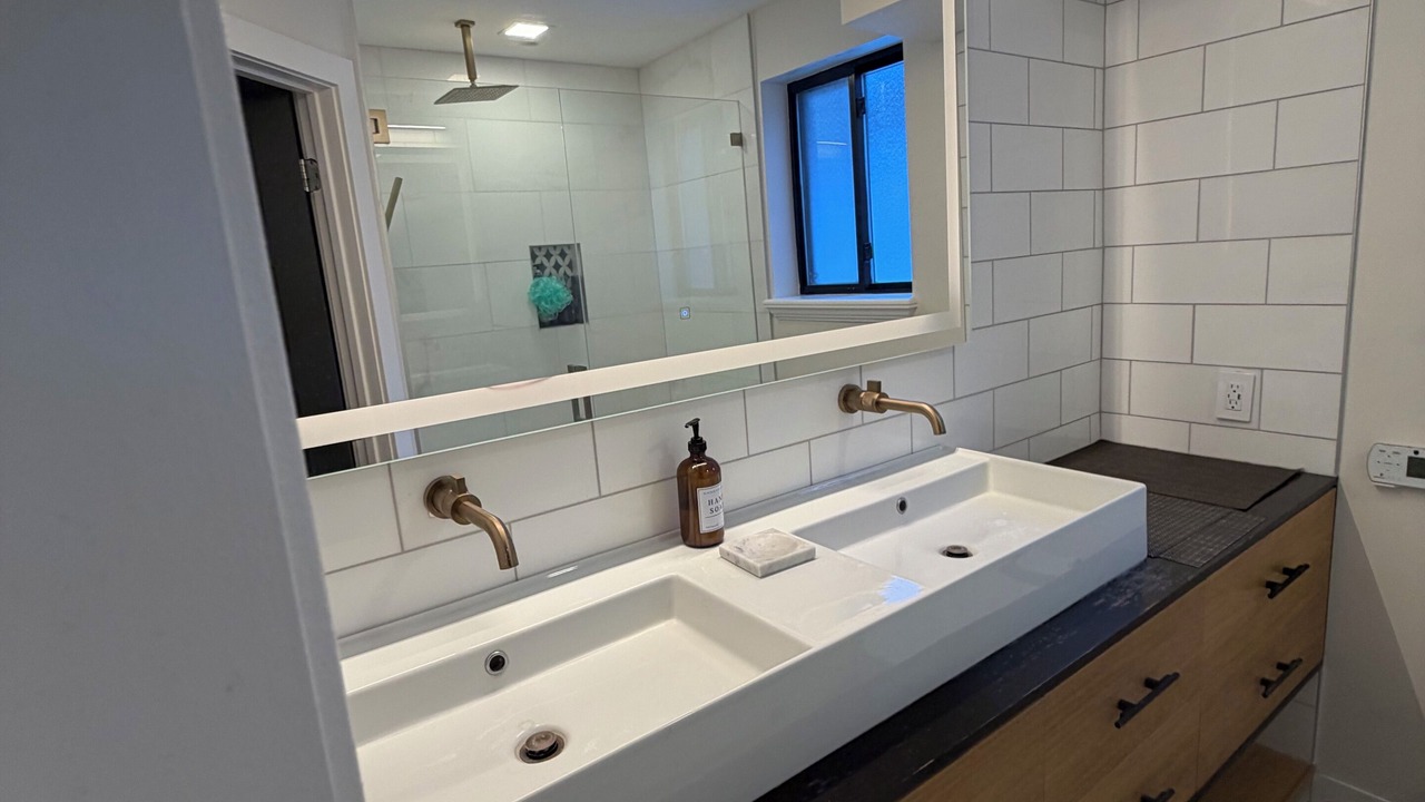 Photo of Bathroom in Summit Park