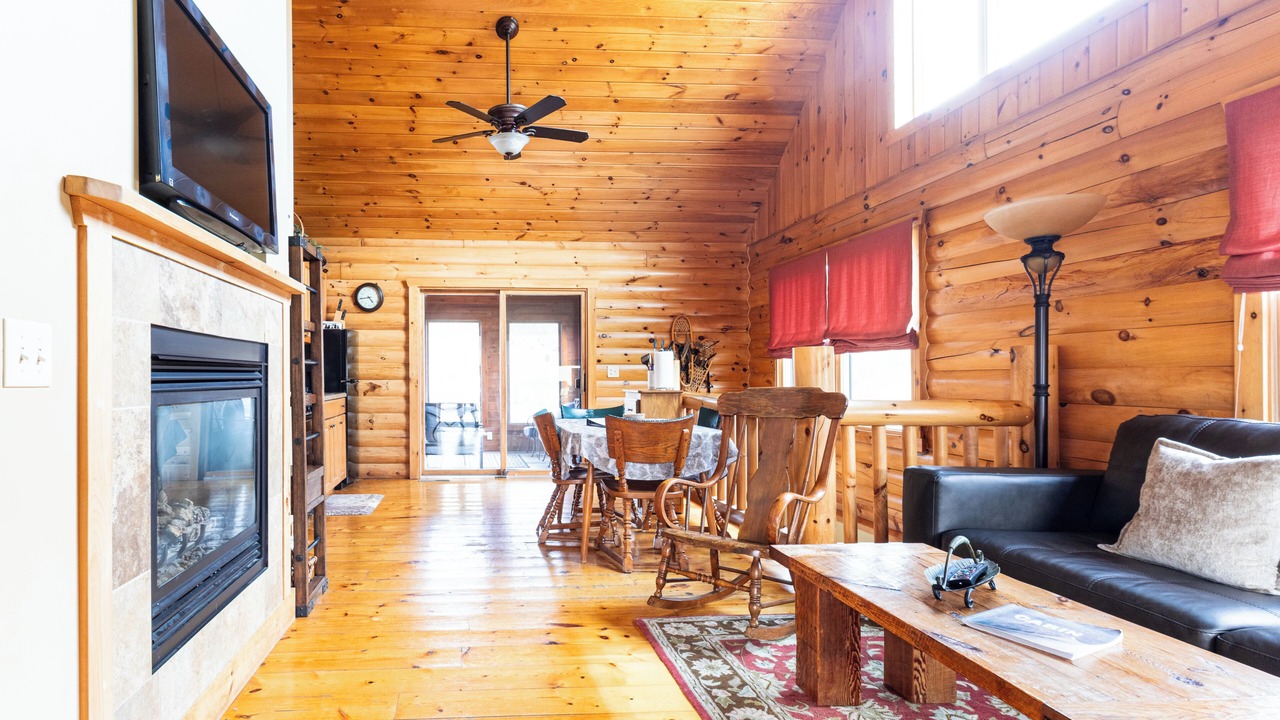 Photo of Livingroom in Dubuque