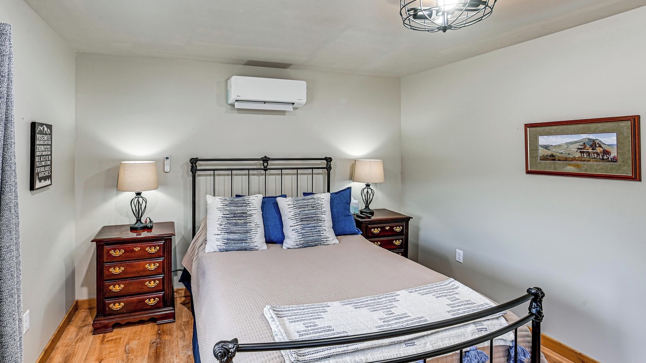 Photo of Bedroom in Cody