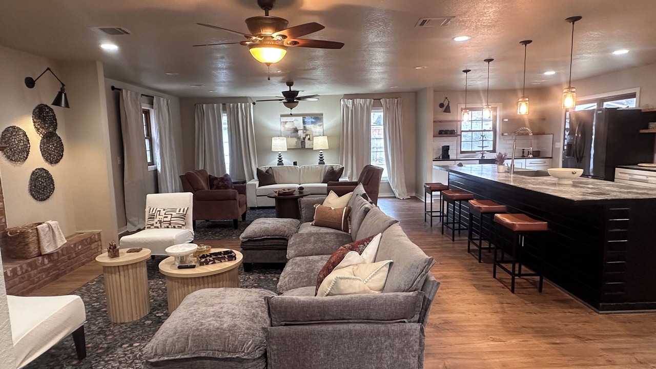 Photo of Livingroom in Bartlesville