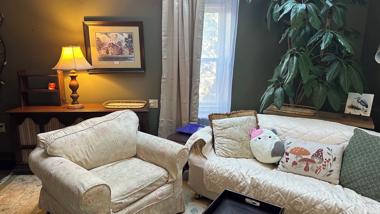 Photo of Livingroom in Merriam