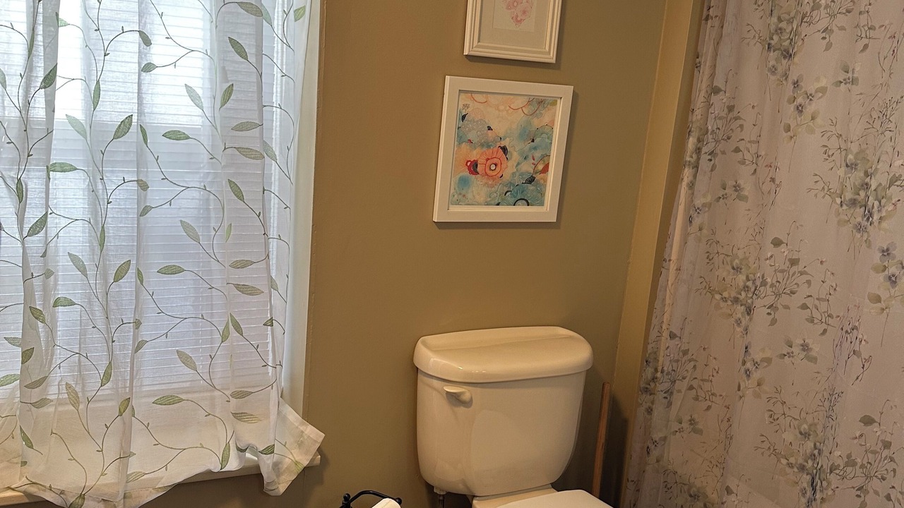 Photo of Bathroom in Merriam