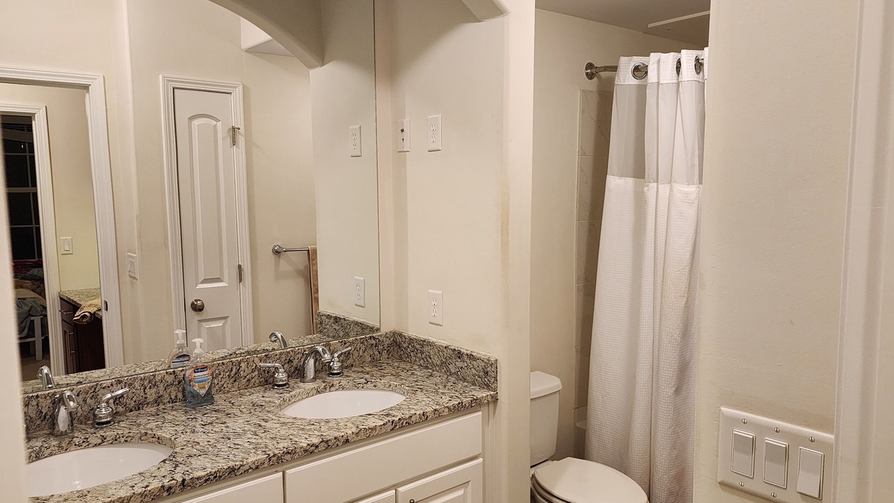 Photo of Bathroom in Overland Park