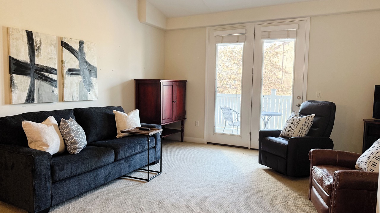 Photo of Livingroom in Overland Park