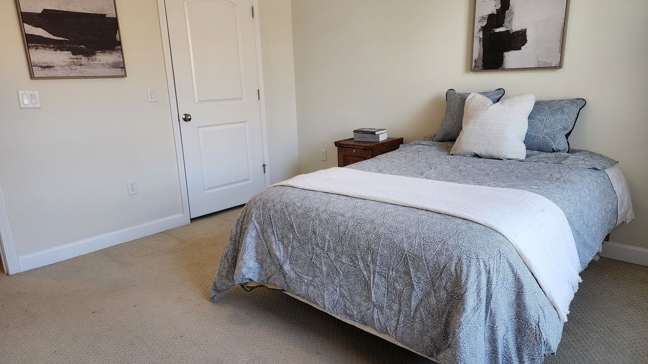 Photo of Bedroom in Overland Park