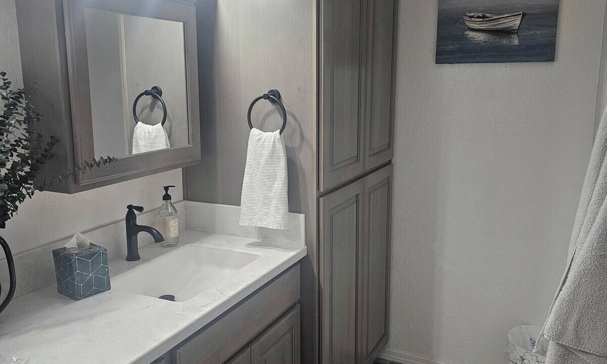 Photo of Bathroom in Navajo Dam