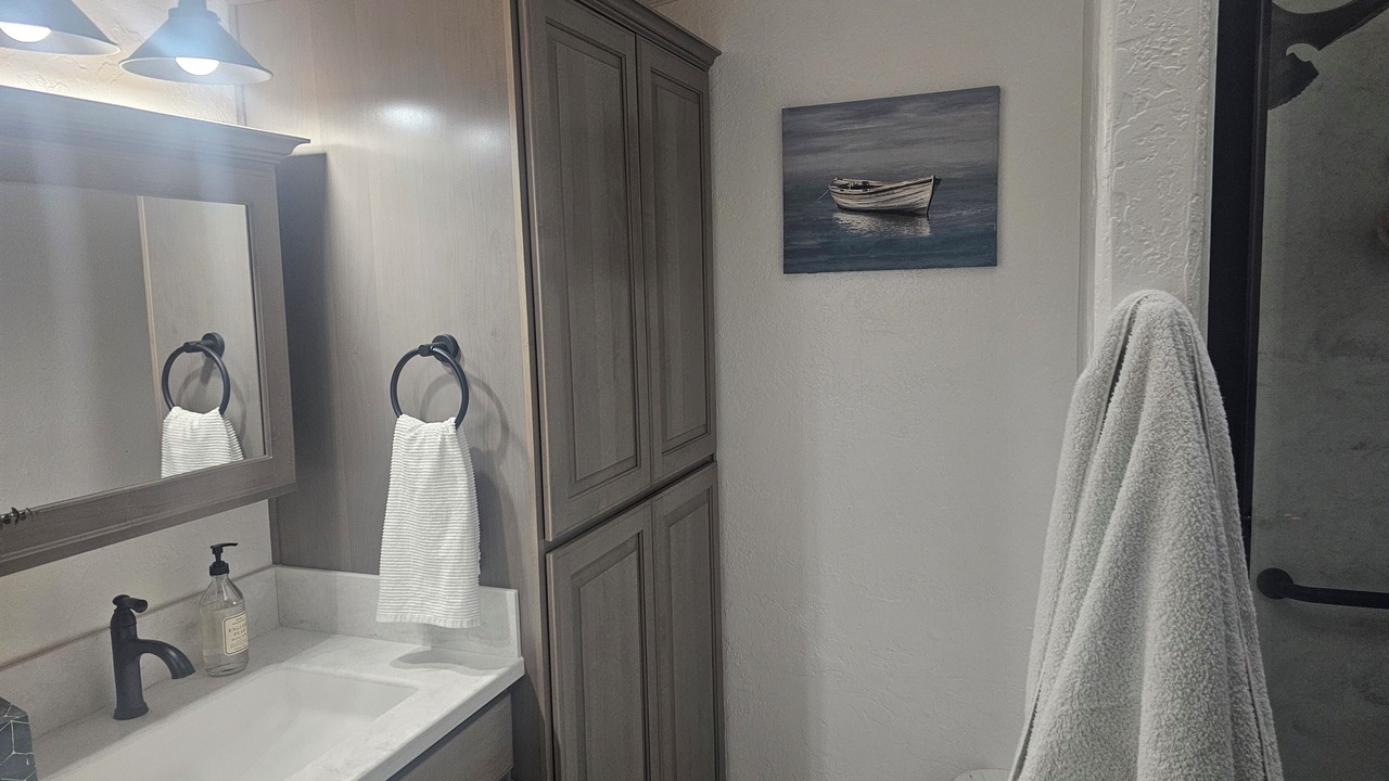 Photo of Bathroom in Navajo Dam