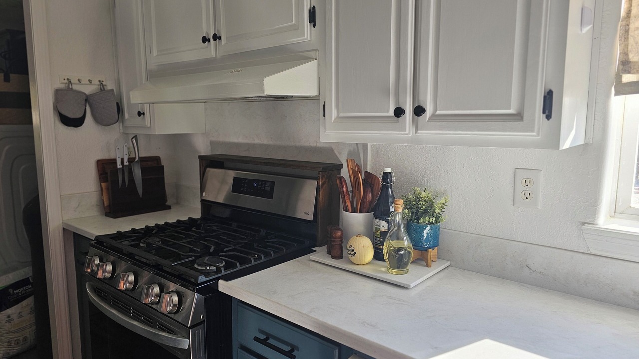 Photo of Kitchen in Navajo Dam