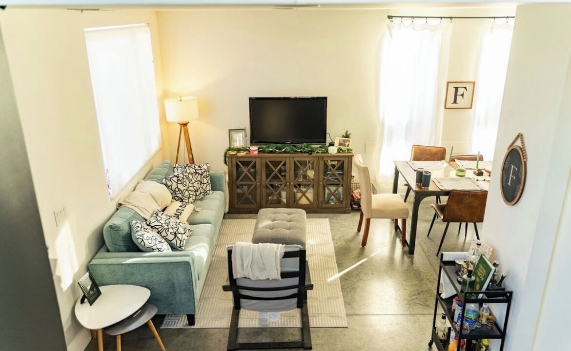 Photo of Livingroom in South Kansas City