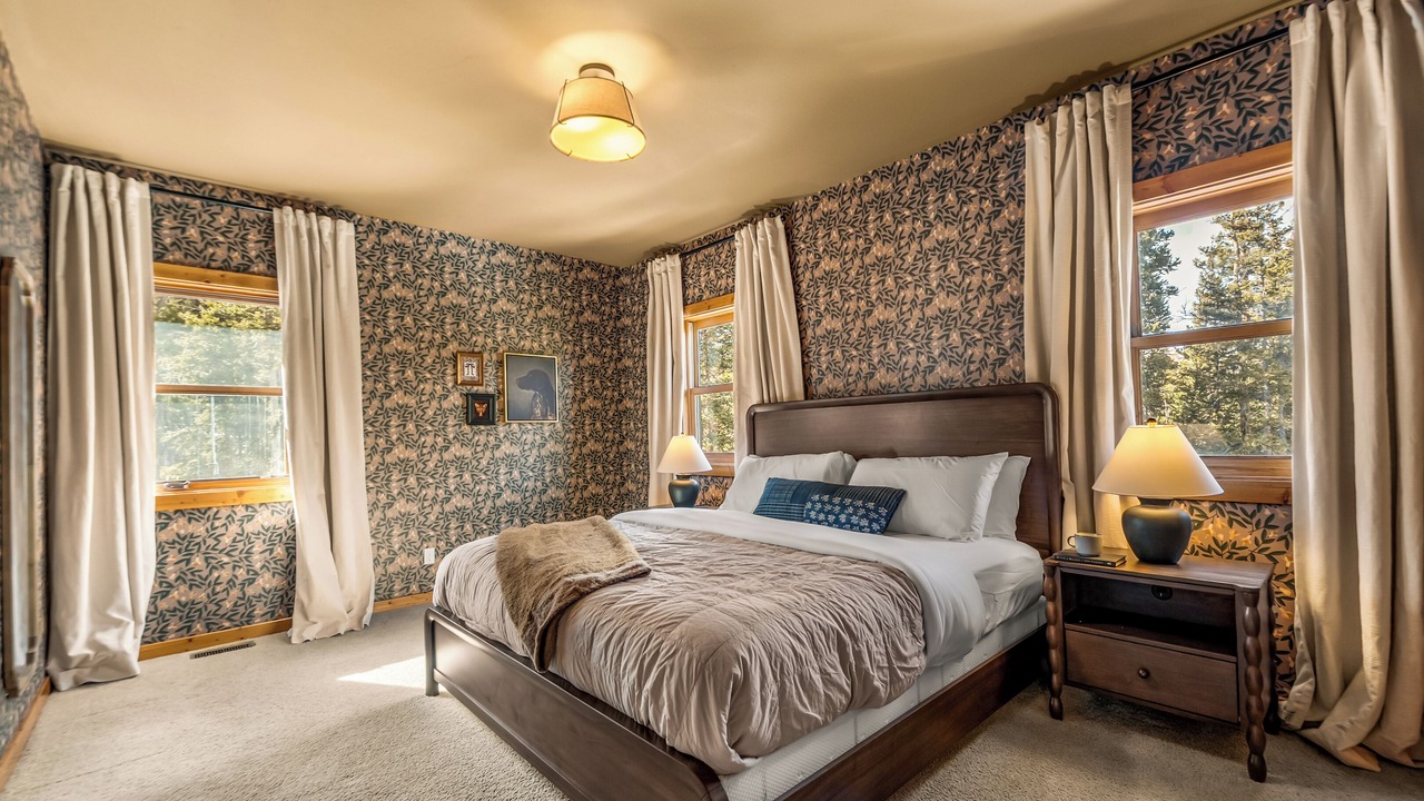 Photo of Bedroom in Valley of the Sun