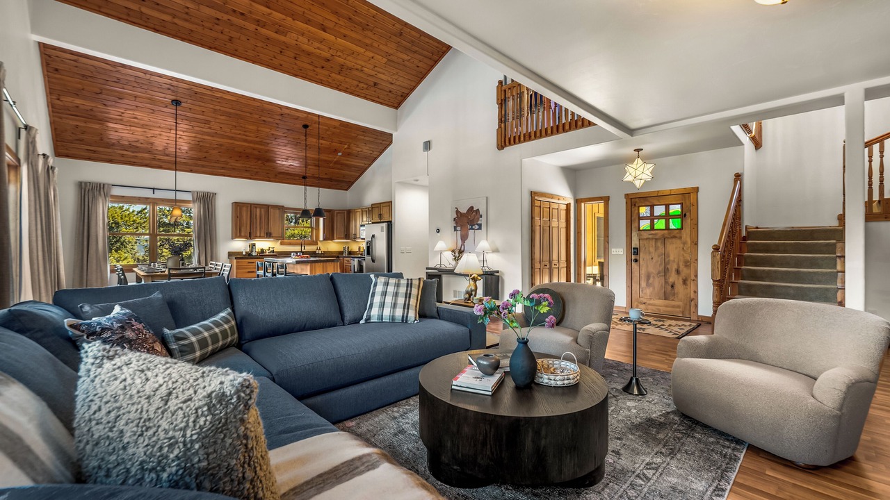 Photo of Livingroom in Valley of the Sun