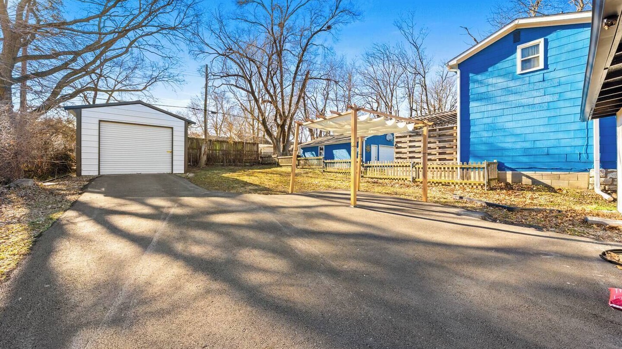 Photo of Outdoor in Rosedale