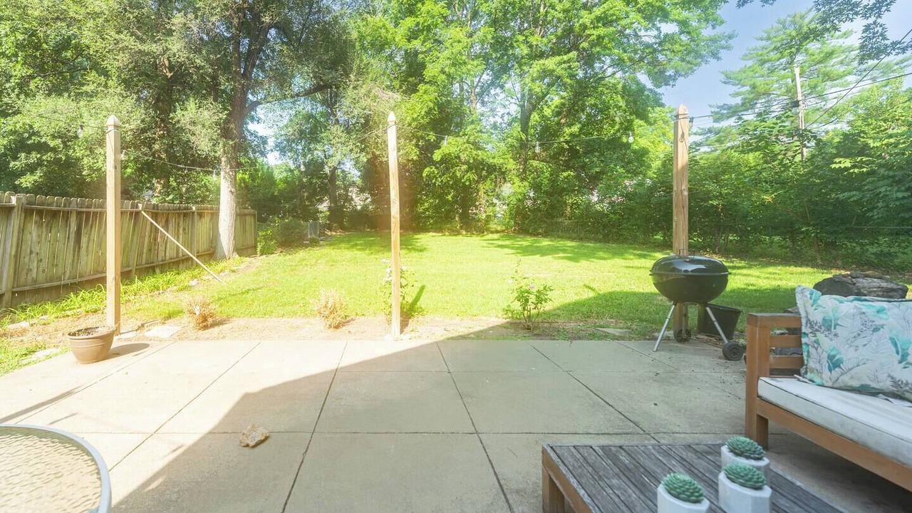 Photo of Patio Balcony in Roeland Park