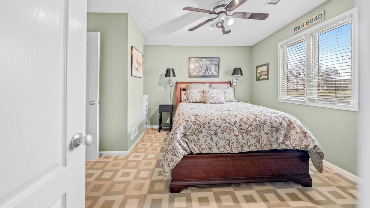 Photo of Bedroom in Leawood
