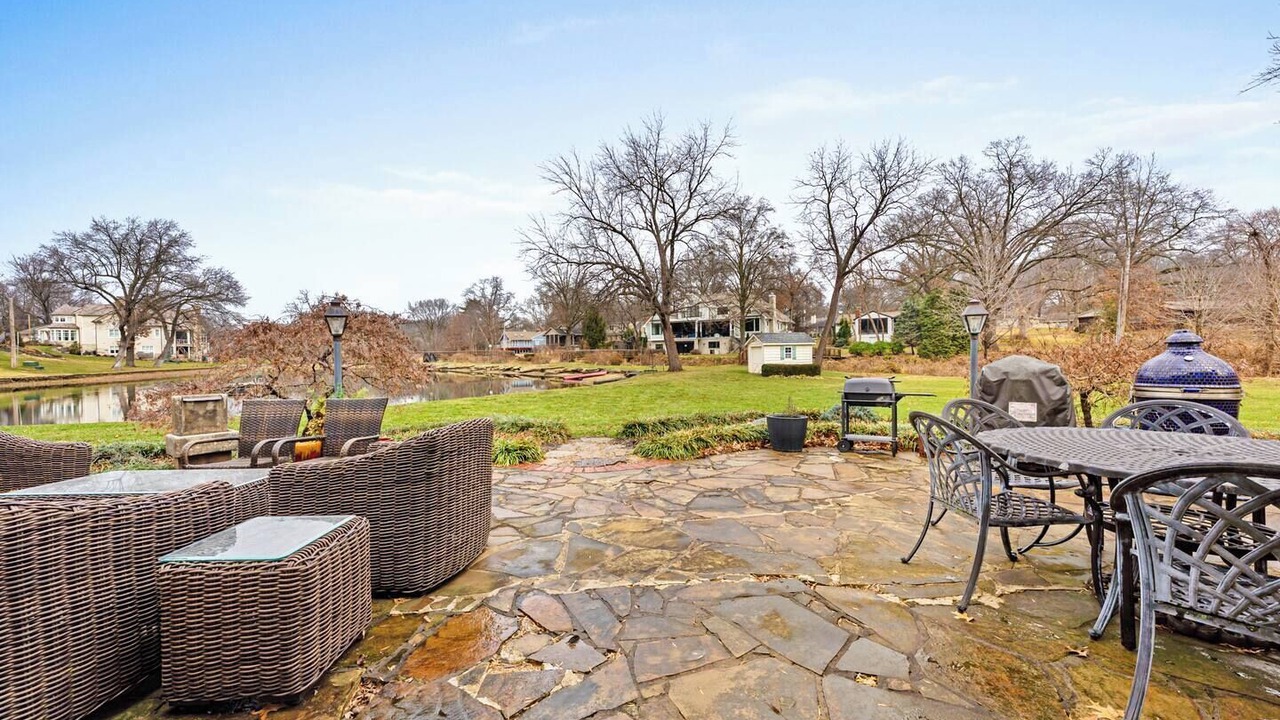 Photo of Outdoor in Leawood