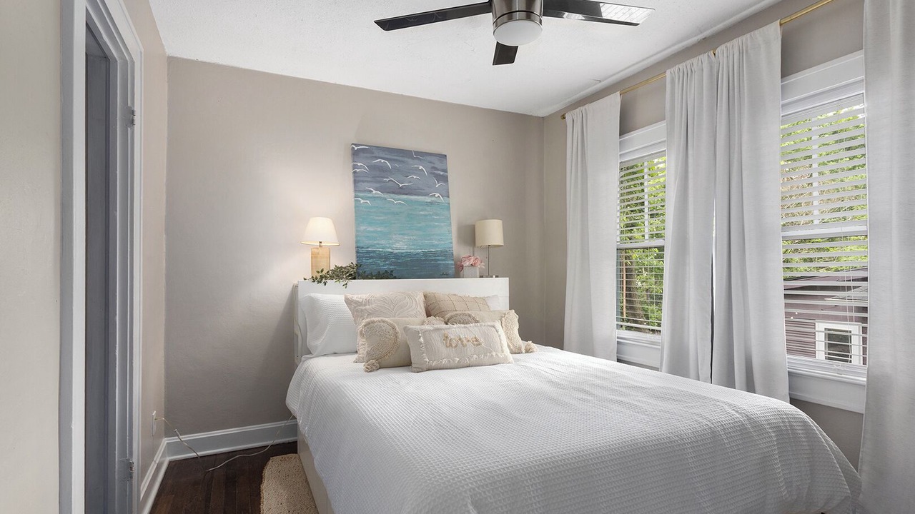 Photo of Bedroom in Rosedale