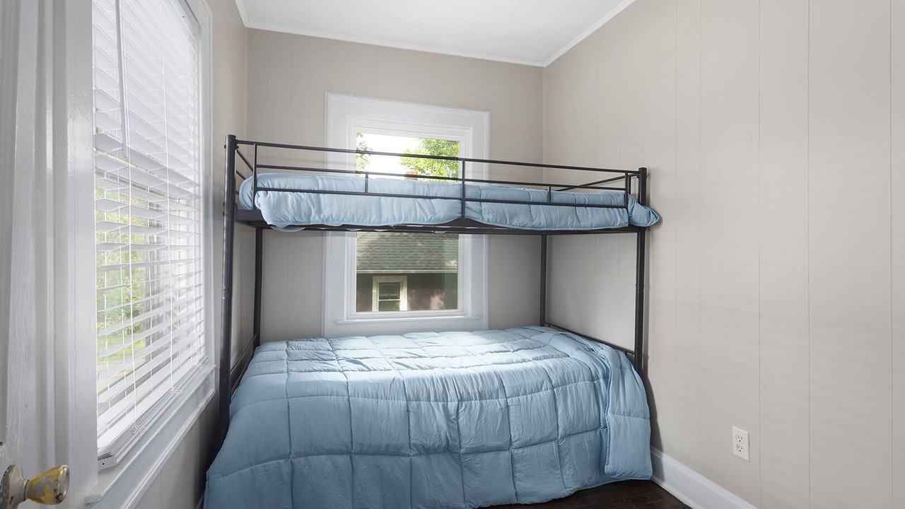 Photo of Bedroom in Rosedale