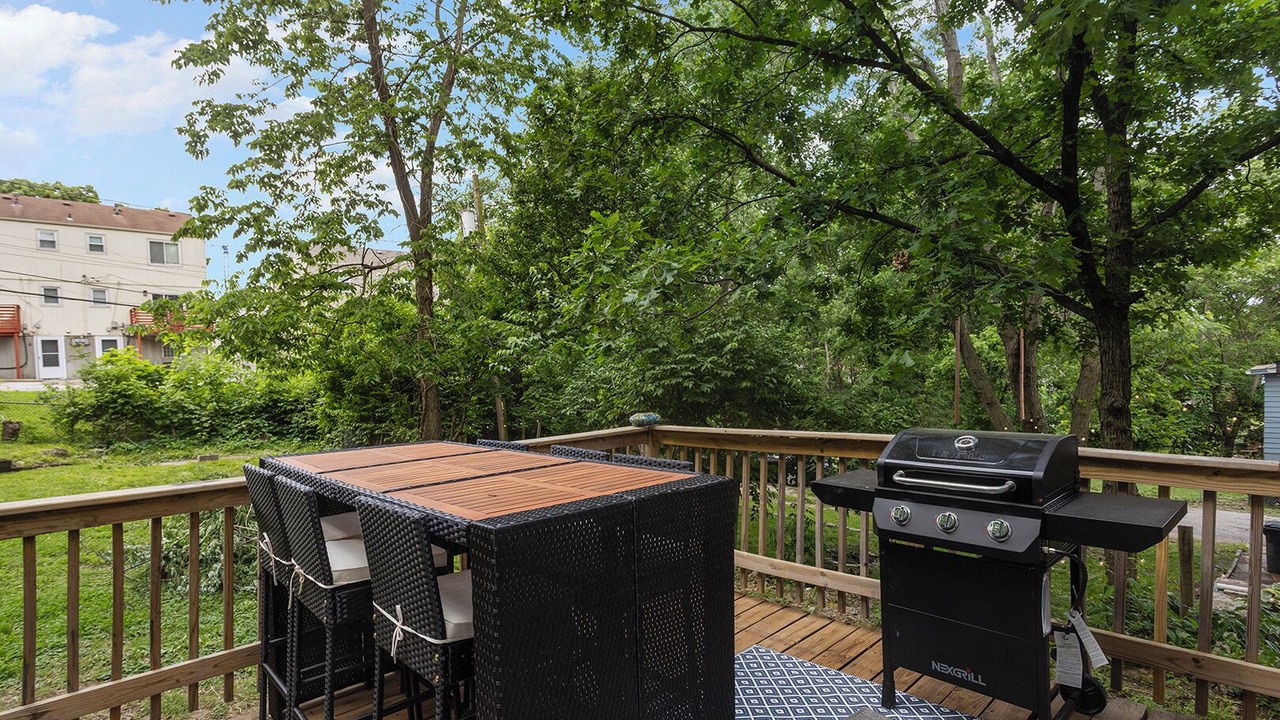 Photo of Outdoor in Rosedale