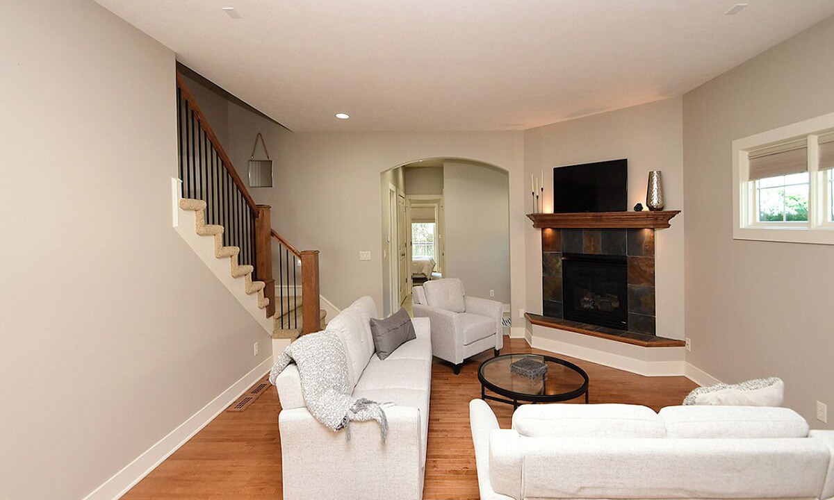 Photo of Livingroom in Dundee-Happy Hollow Historic District