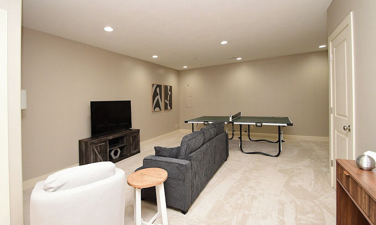 Photo of Livingroom in Dundee-Happy Hollow Historic District