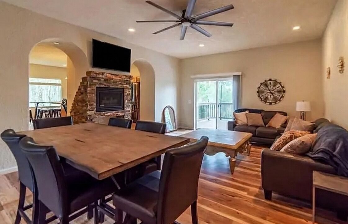 Photo of Livingroom in Michigan Hill