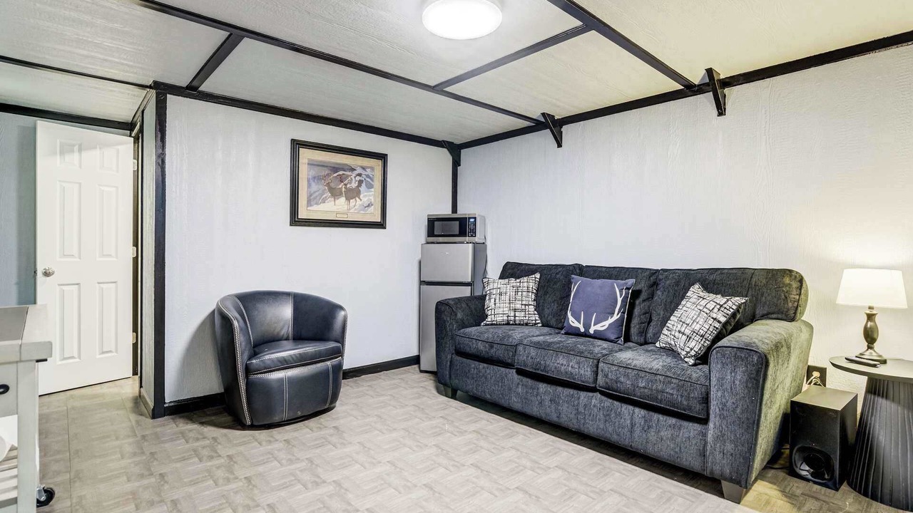 Photo of Livingroom in Deer Trail