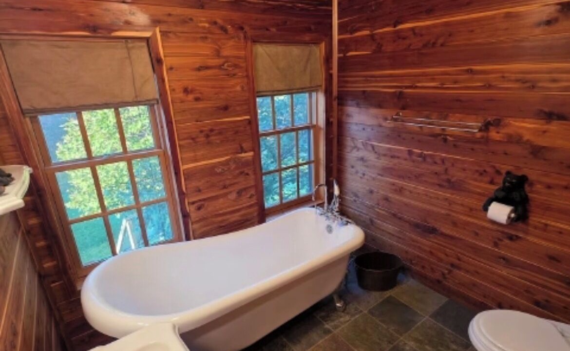 Photo of Bathroom in Valentine