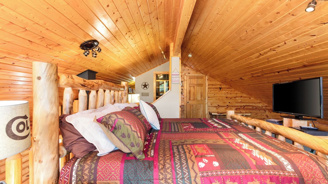 Photo of Bedroom in Red Feather Lakes