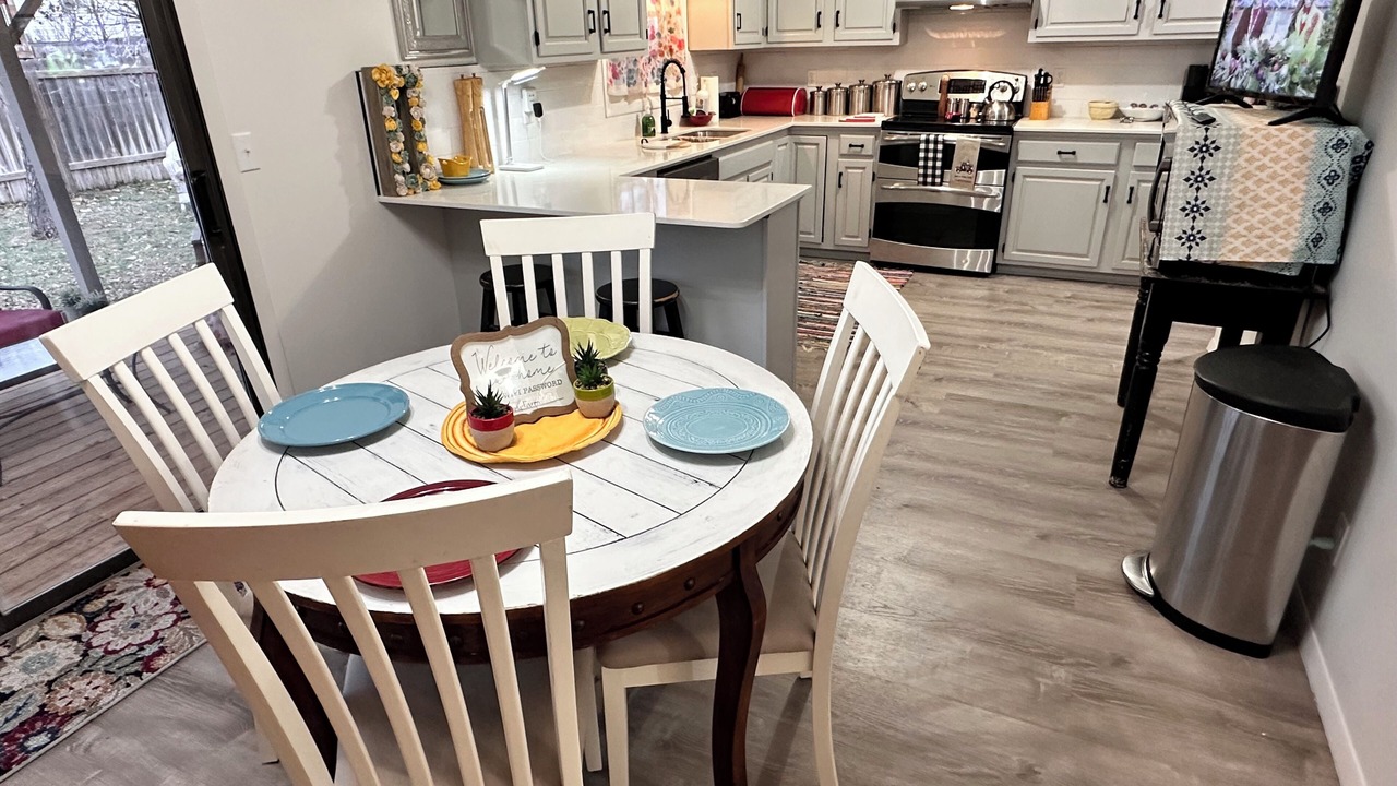 Photo of Kitchen in Kechi