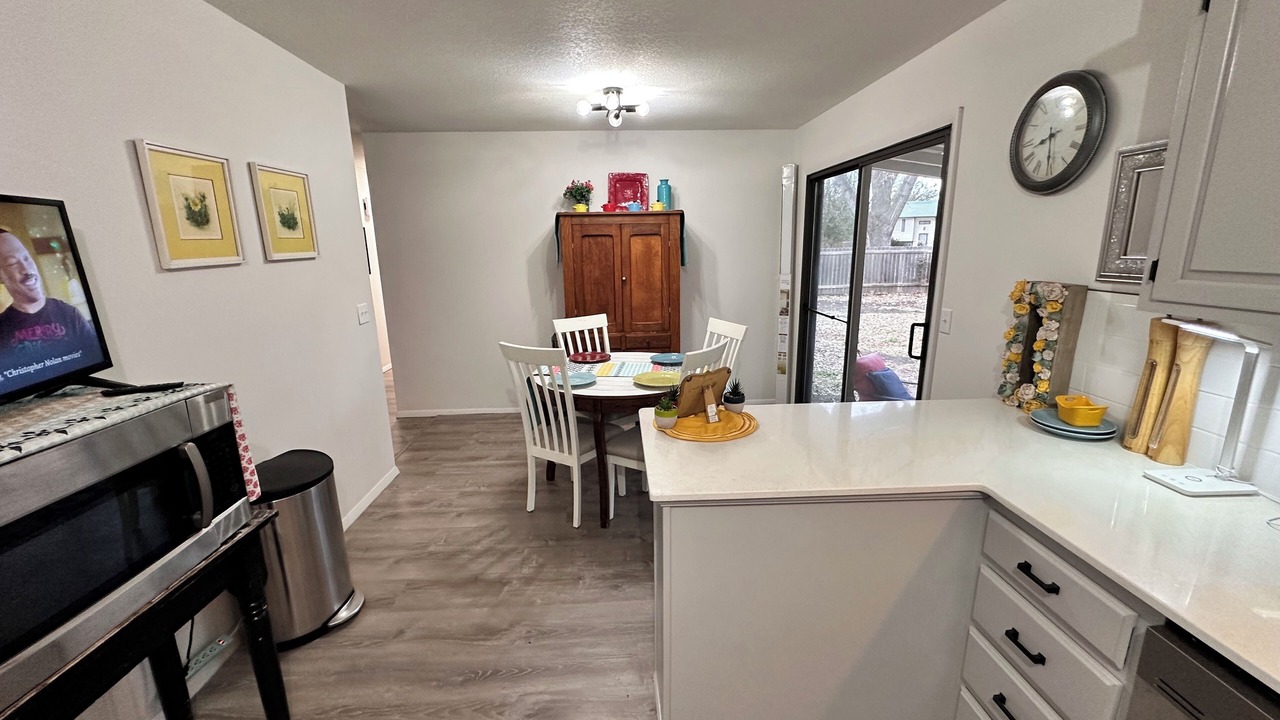Photo of Kitchen in Kechi