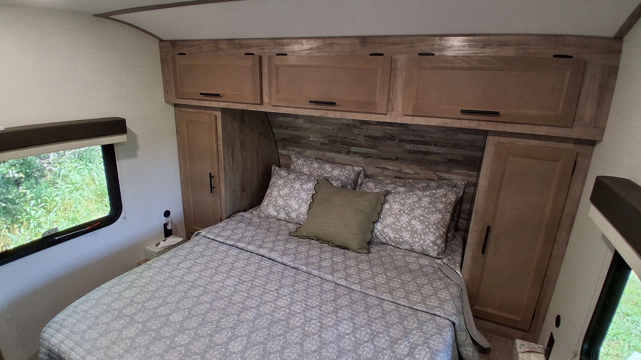 Photo of Bedroom in Centerville