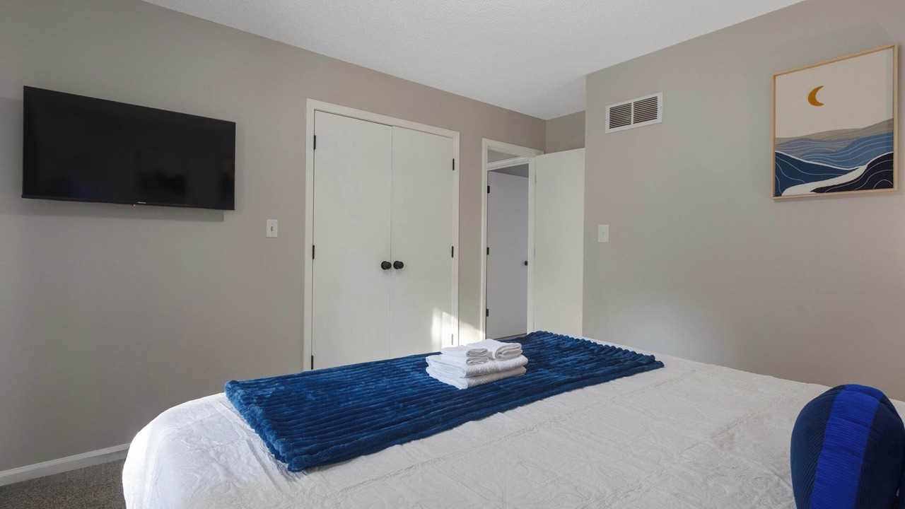 Photo of Bedroom in Olathe