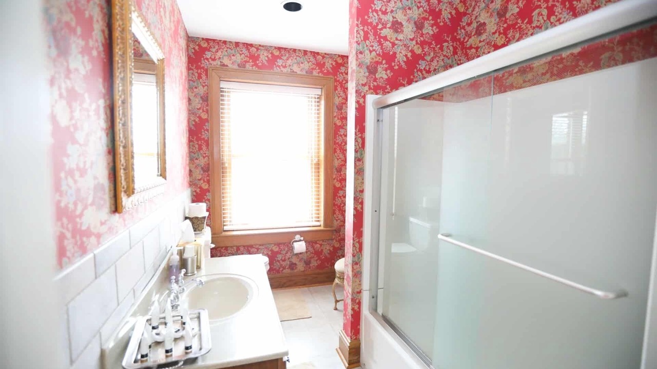 Photo of Bathroom in Hanover Place