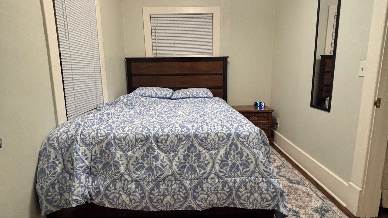 Photo of Bedroom in Rosedale