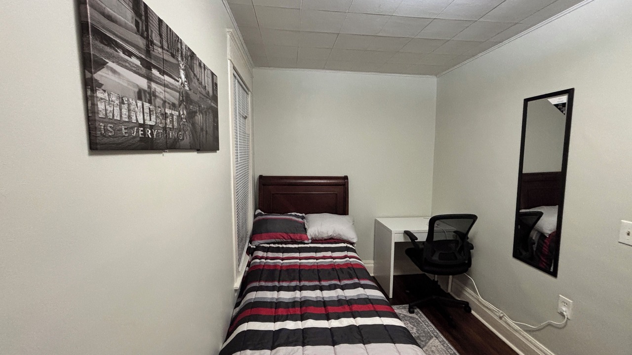 Photo of Bedroom in Rosedale