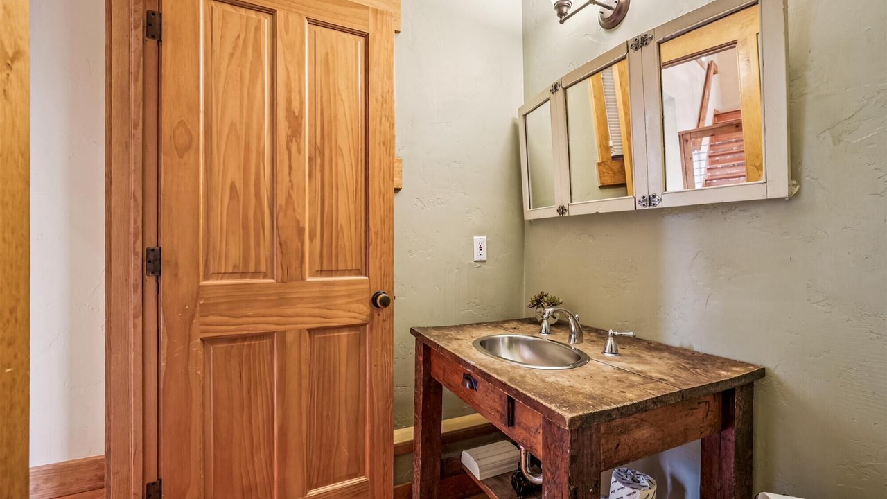 Photo of Bathroom in The Highlands