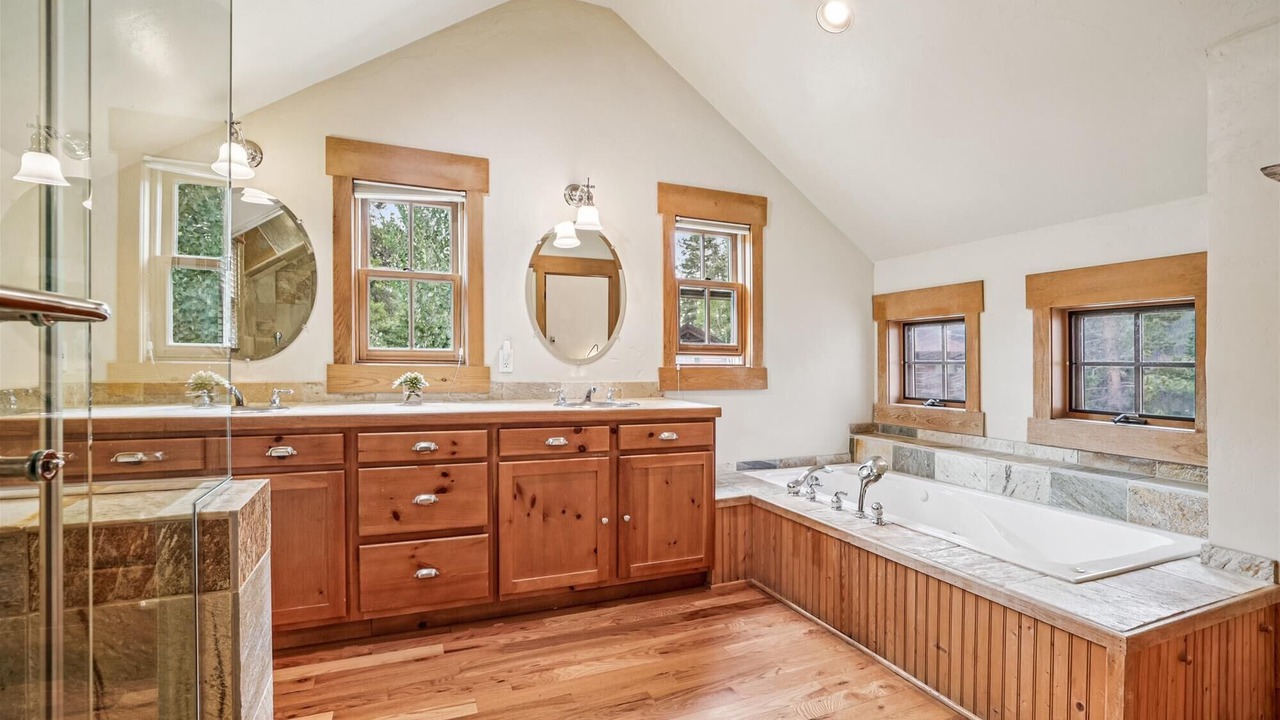 Photo of Bathroom in The Highlands