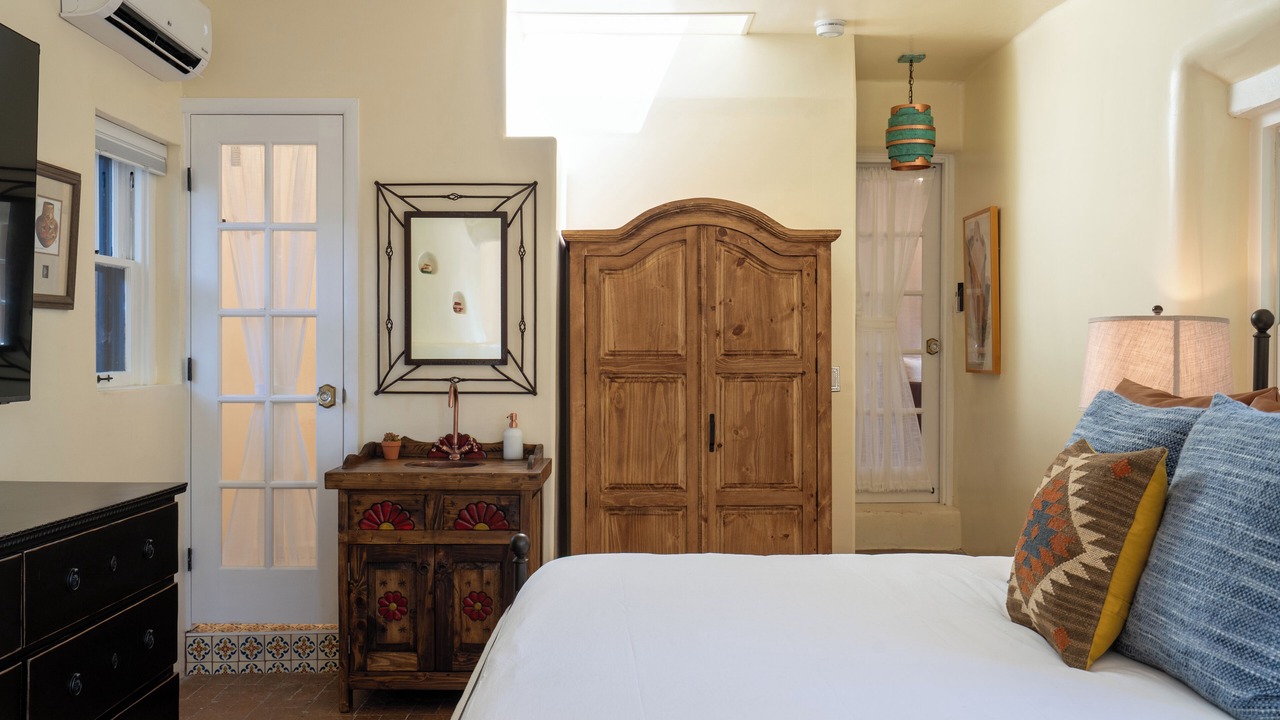 Photo of Bedroom in South Capitol