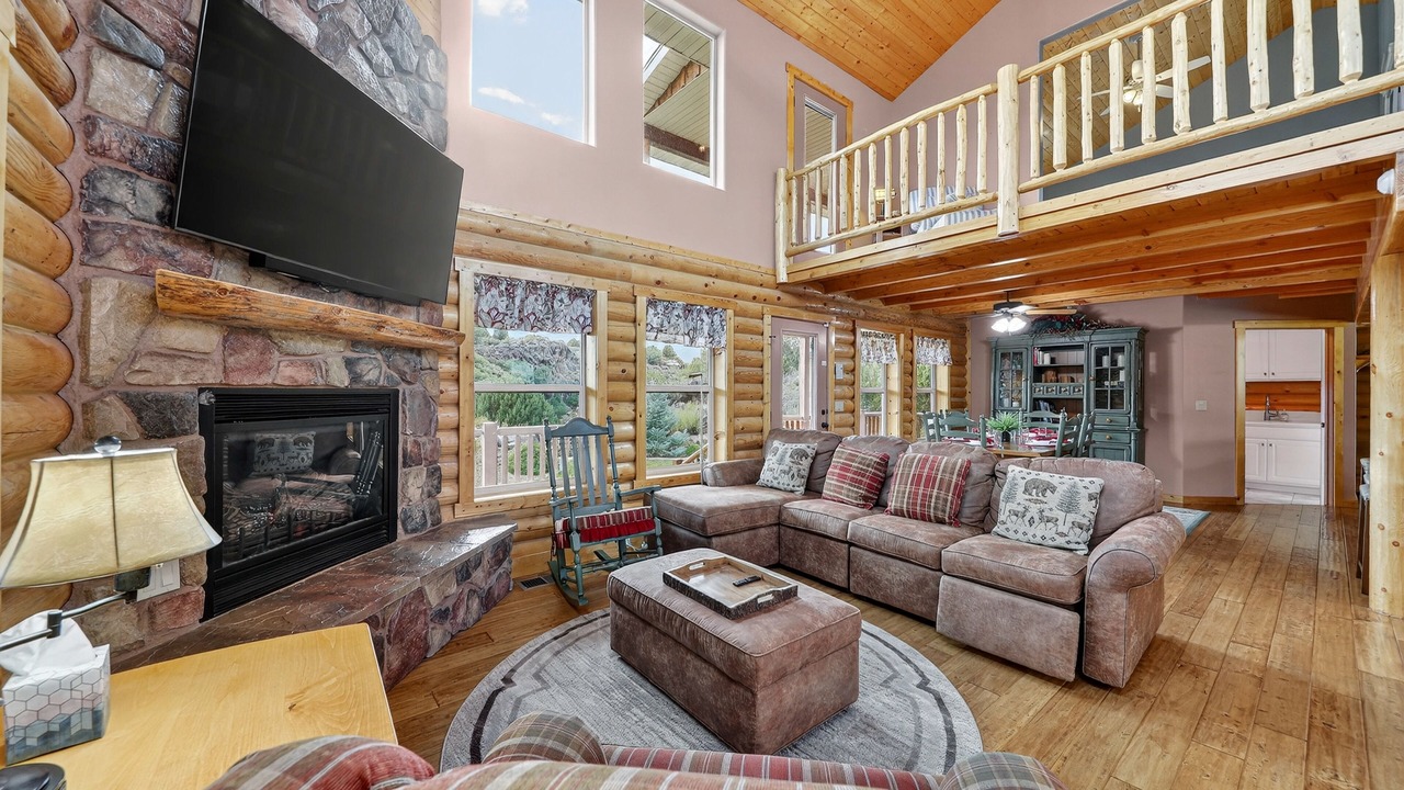 Photo of Livingroom in New Harmony