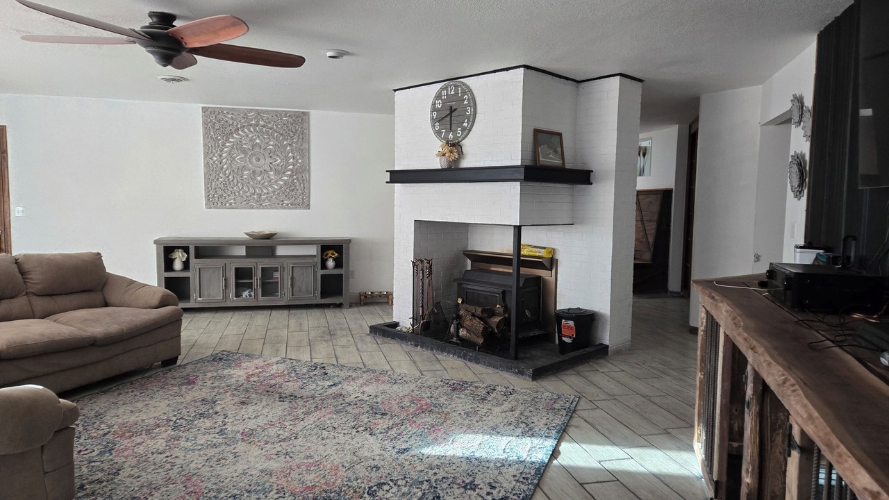 Photo of Livingroom in Potter