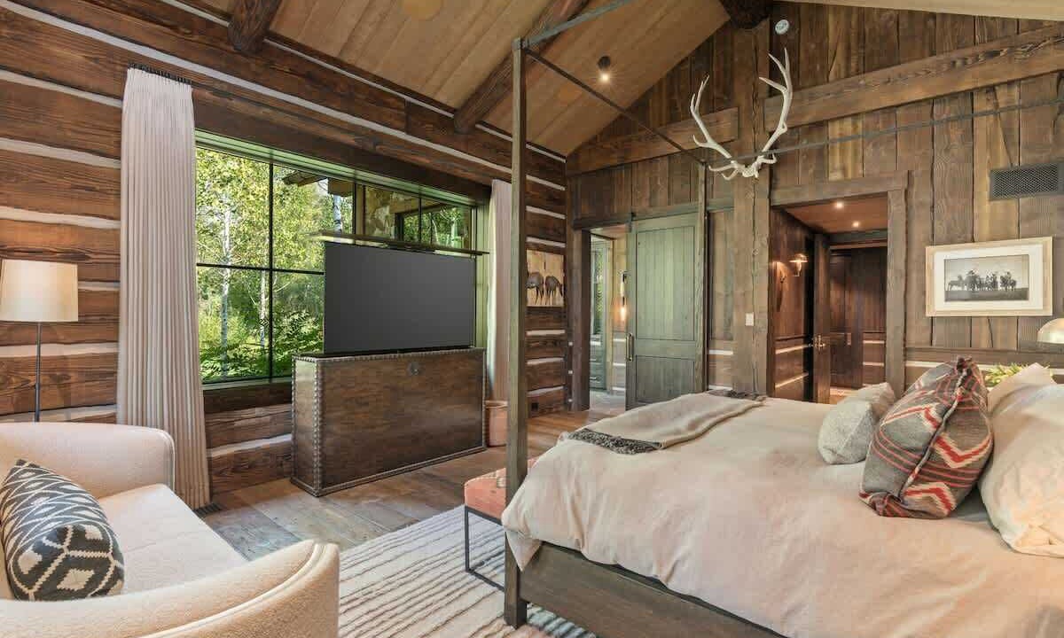 Photo of Bedroom in John Dodge