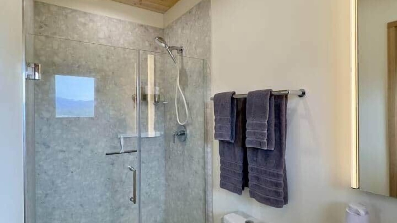 Photo of Bathroom in Red Cliff