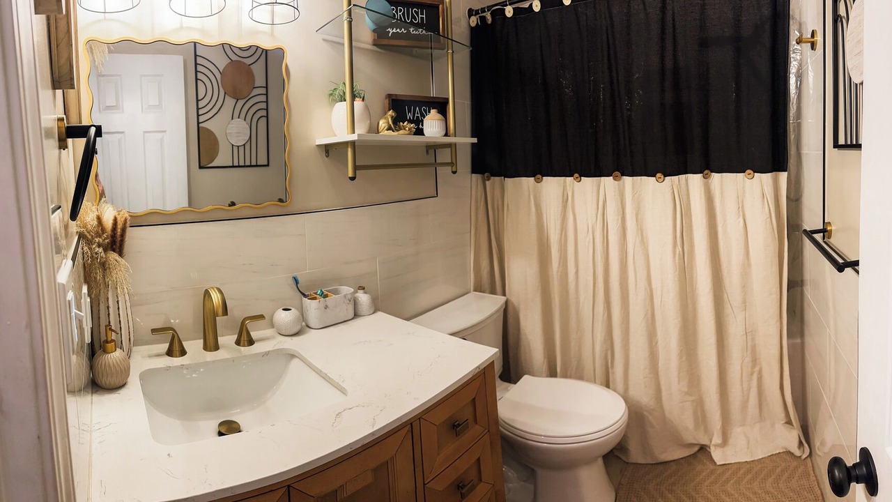 Photo of Bathroom in Waldron