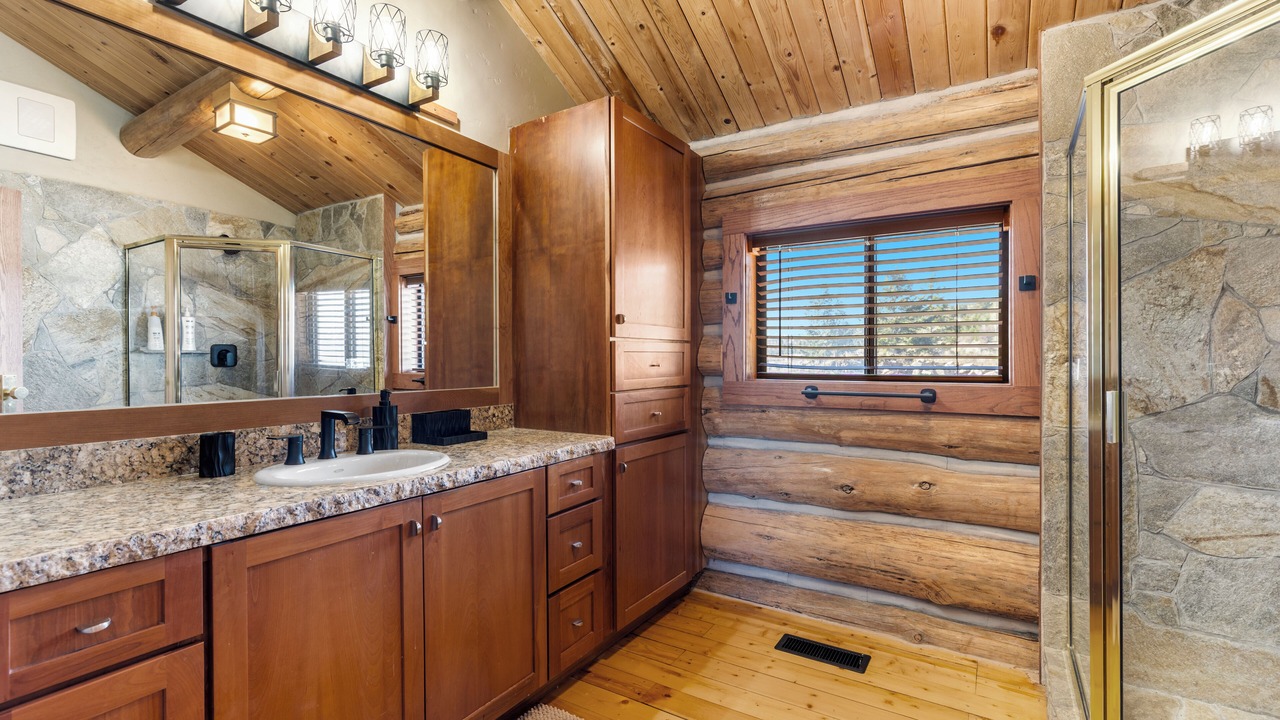 Photo of Bathroom in Tetonia