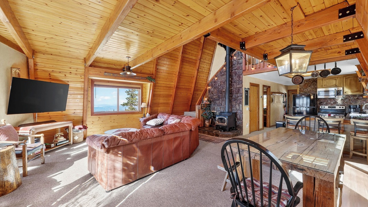 Photo of Livingroom in Steam Engine Meadows